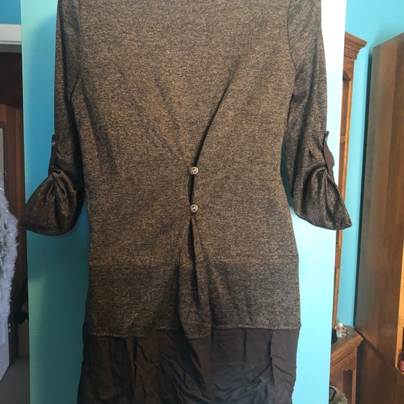 🥳Ladies Medium? (No tag but fits daughter who is medium)shirt - Picture 4 of 5